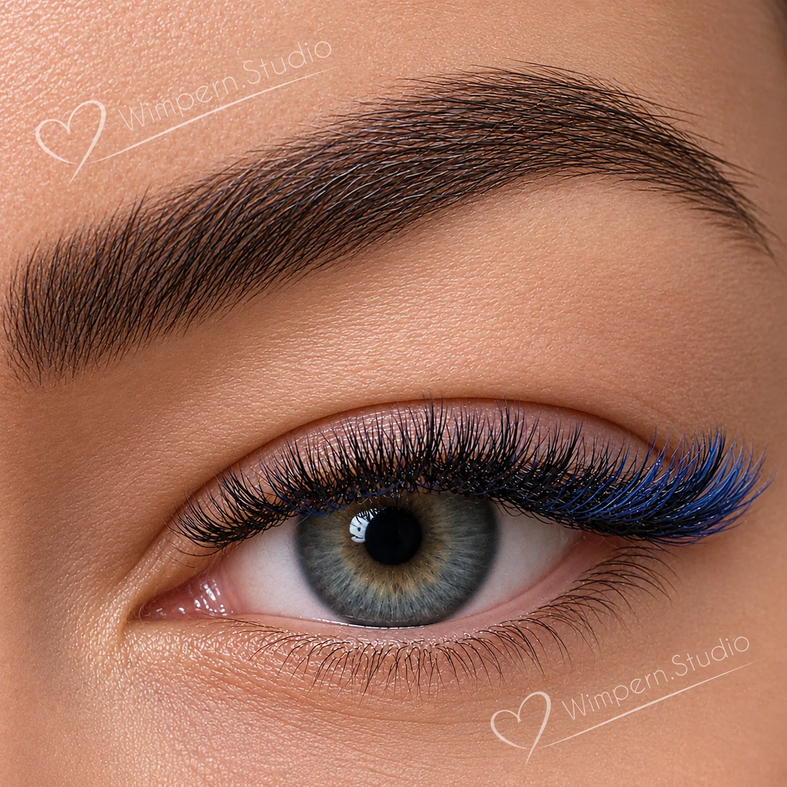 Farbige Wimpern