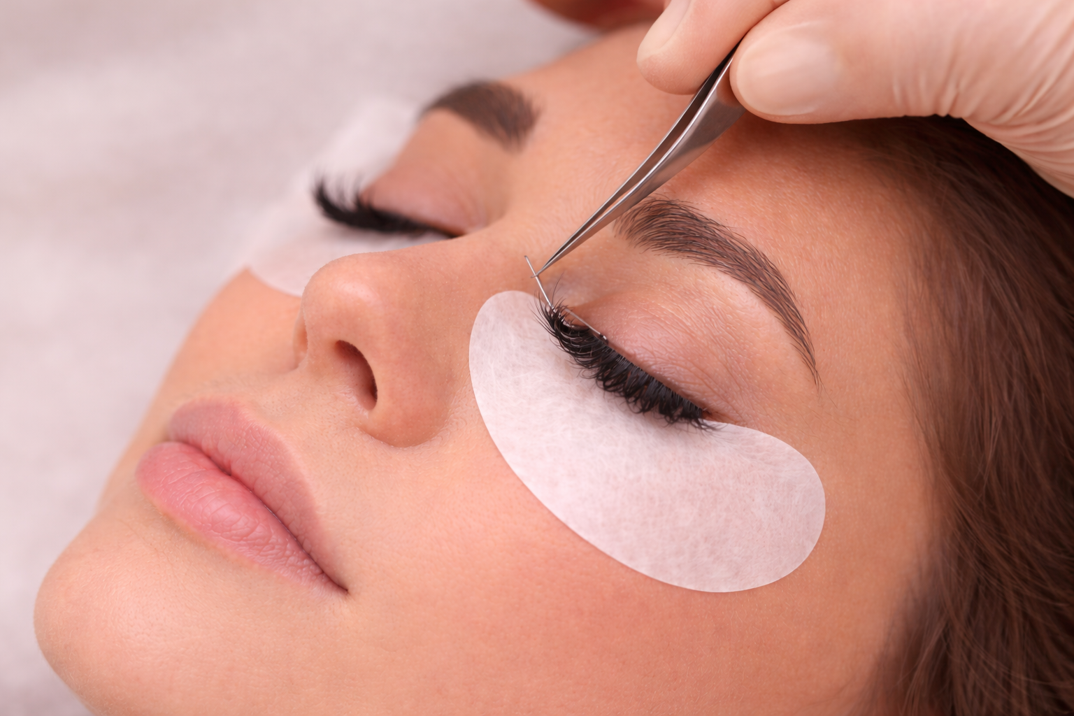 Klassische Wimpernverlängerung